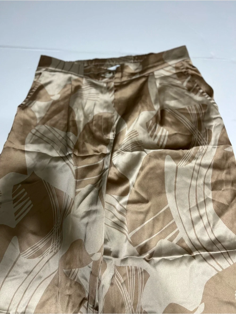 Women’s Wide-Leg Satin Pants in Beige Brown